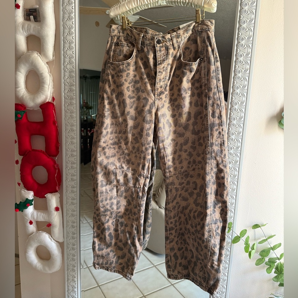 FREE PEOPLE WE THE FREE WOMENS GOOD LUCK BARREL JEANS
CHEETAH ANIMAL PRINT - Picture 5 of 5